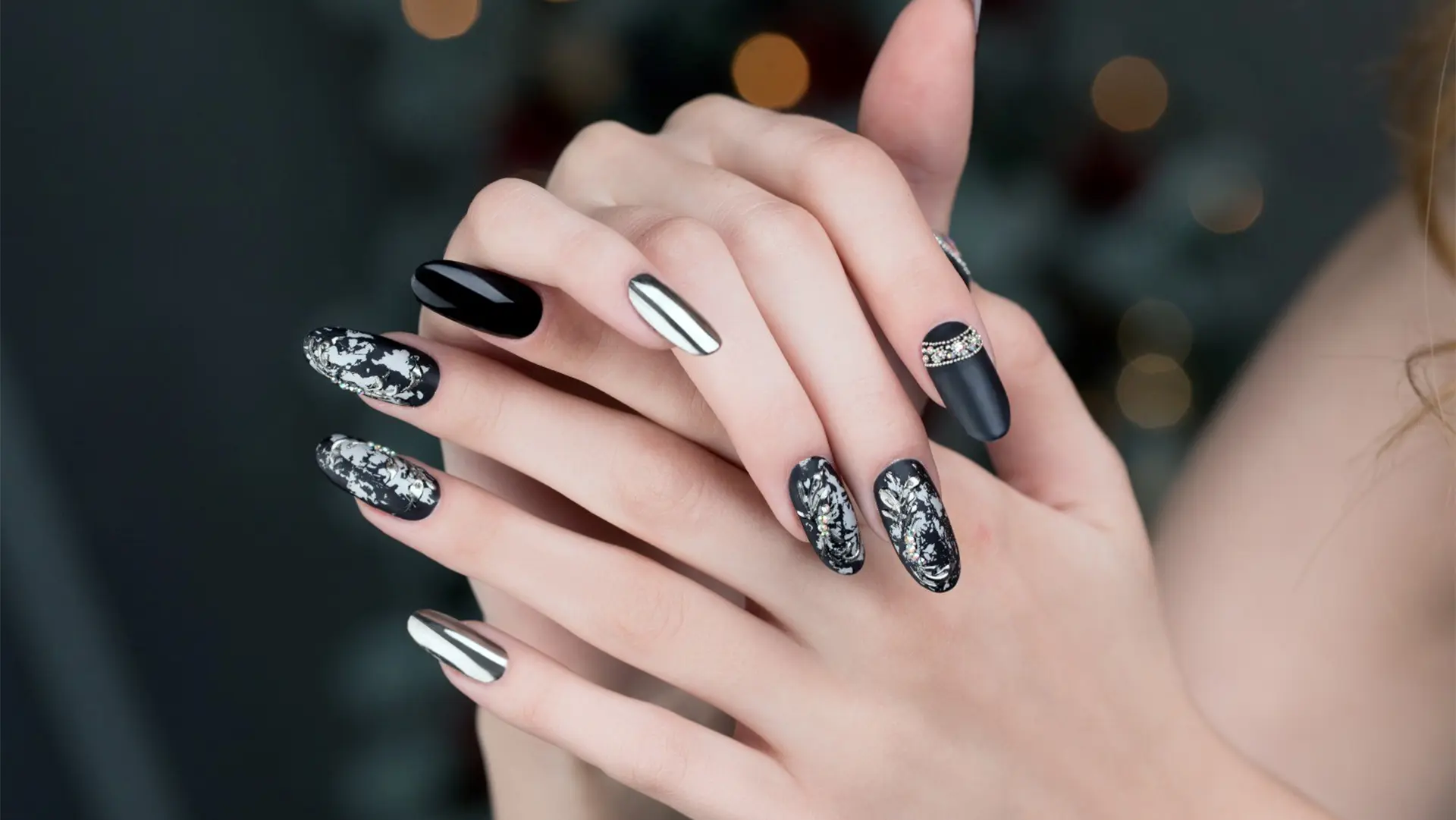 Menteşe Protez Tırnak